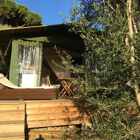 Tente de luxe Safari Les Lauriers Sur *